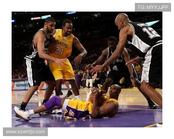 06年湖人对决马刺的经典对抗赛回顾与分析