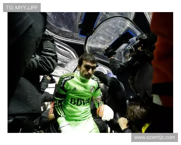 博卡与河床的巅峰对决激情四溢引发球迷热烈讨论 博卡与河床的巅峰对决激情四溢引发球迷热烈讨论